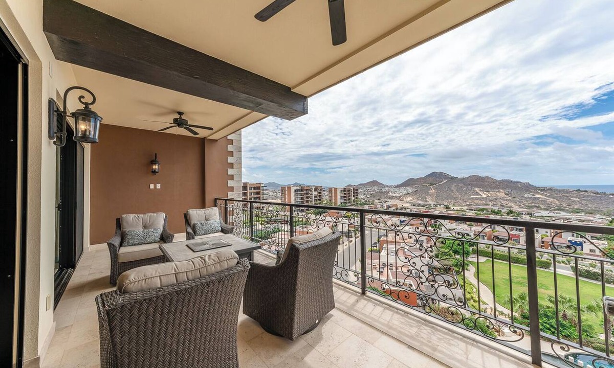 Sunset Beach Condo | CCV - Lovely 2BR condo with Golf access in vibrant Cabo San Lucas!