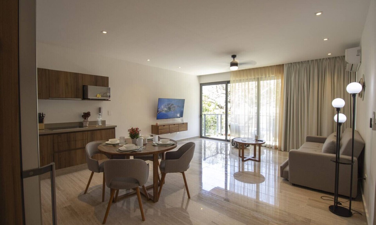 Gonzalo Guerrero Apartment | Ceiba24 Condo 109 By Blueplaya in the best area of Playa!