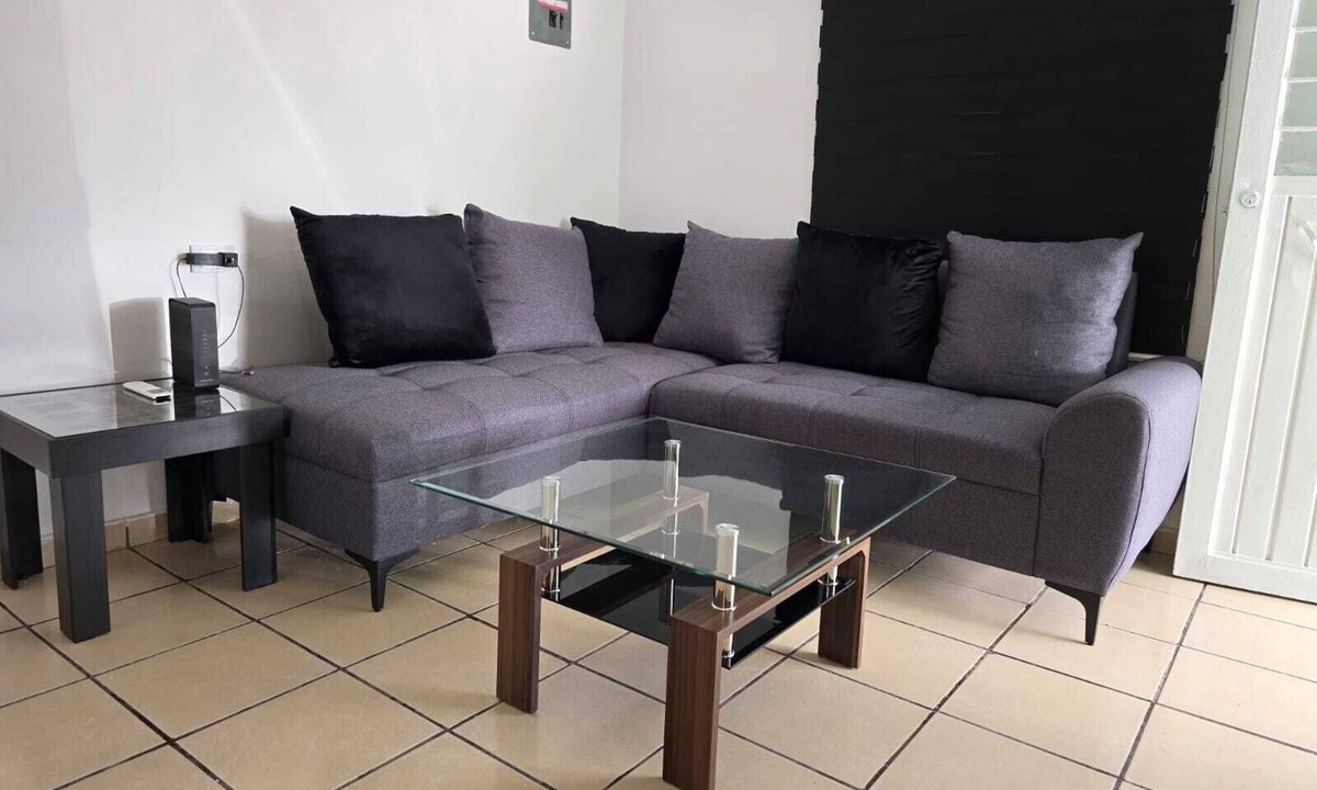 Guamuchil House | Charming 1-bedroom house with WiFi and AC in brilliant Las Glorias