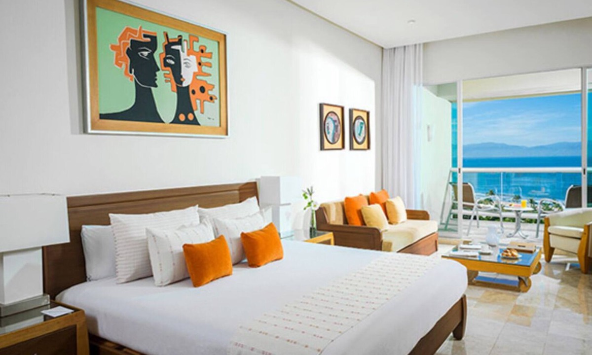 Las Jarretaderas Resort | Charming 2-bedroom Suite with fitness room and AC in gorgeous Nuevo Vallarta