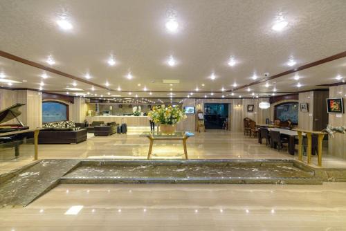 Chiayi Hotel | West District