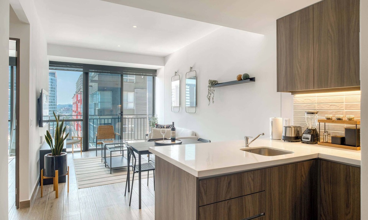 Ampliacion Granada Apartment | Chic 1-Bedroom with Balcony in New Polanco