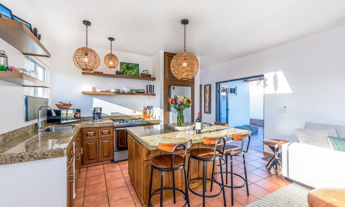San Jose del Cabo Condo | Chic Penthouse 1 BR Near the Beach and Marina