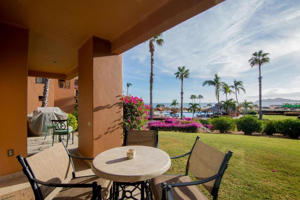San Jose del Cabo House | Christmas & New Years Beachfront! Beautiful 2 Bed Condo With Awesome Views!