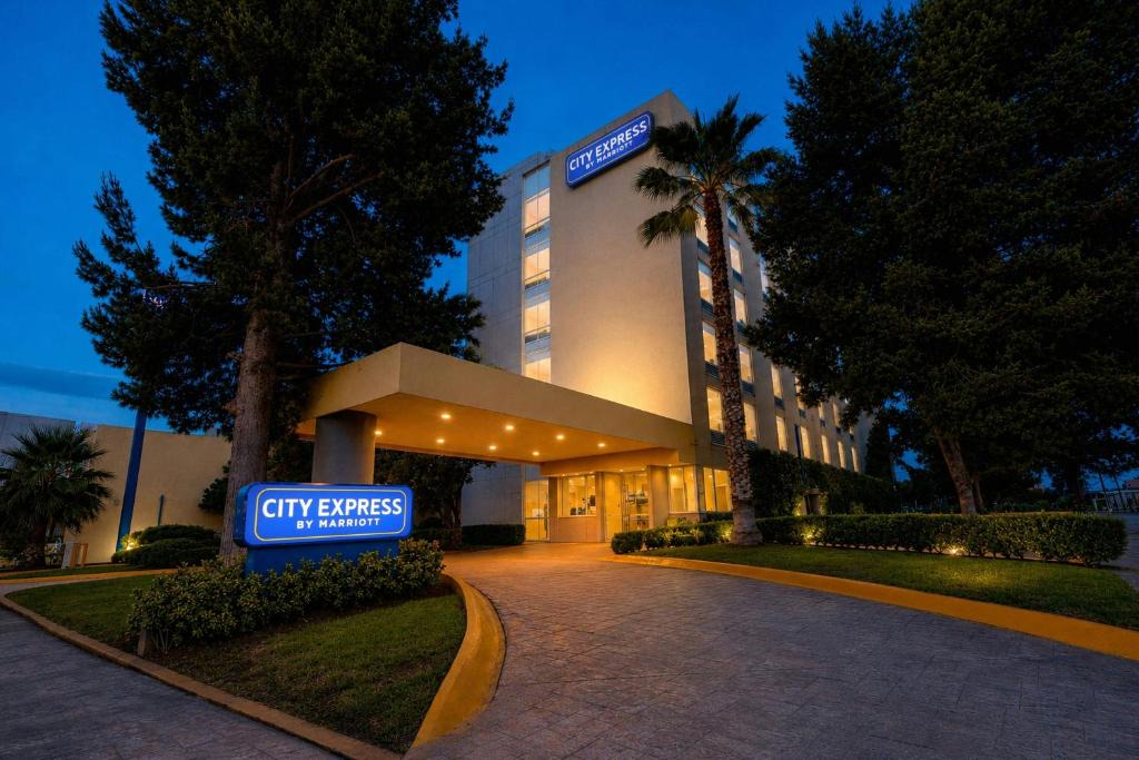 Saltillo Hotel | City Express by Marriott Saltillo Norte