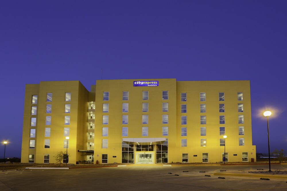Cananea Hotel | City Express Cananea