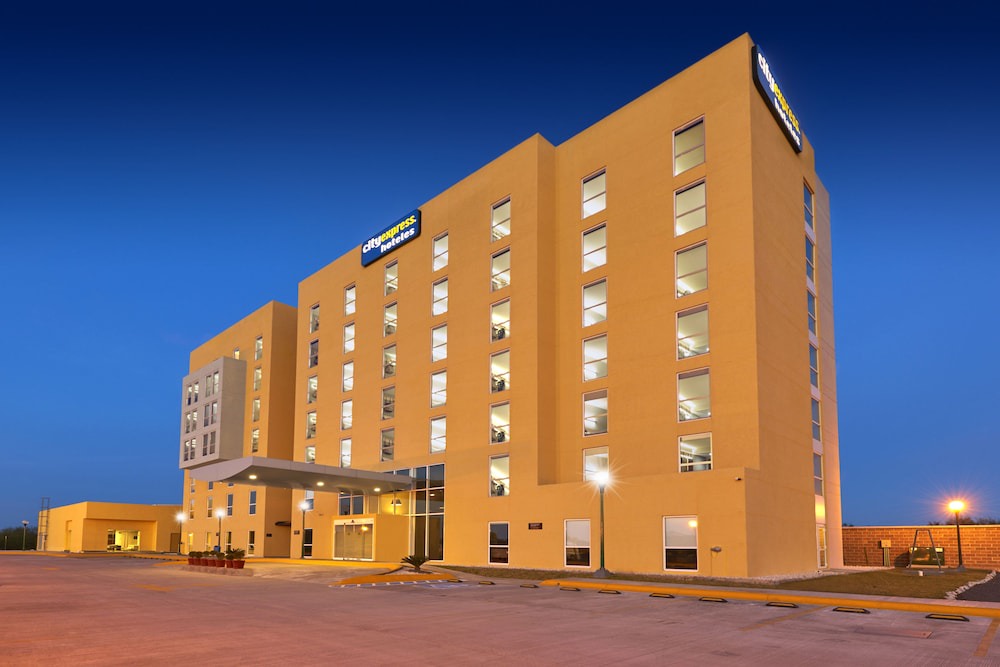 Reynosa Hotel | City Express Reynosa Aeropuerto