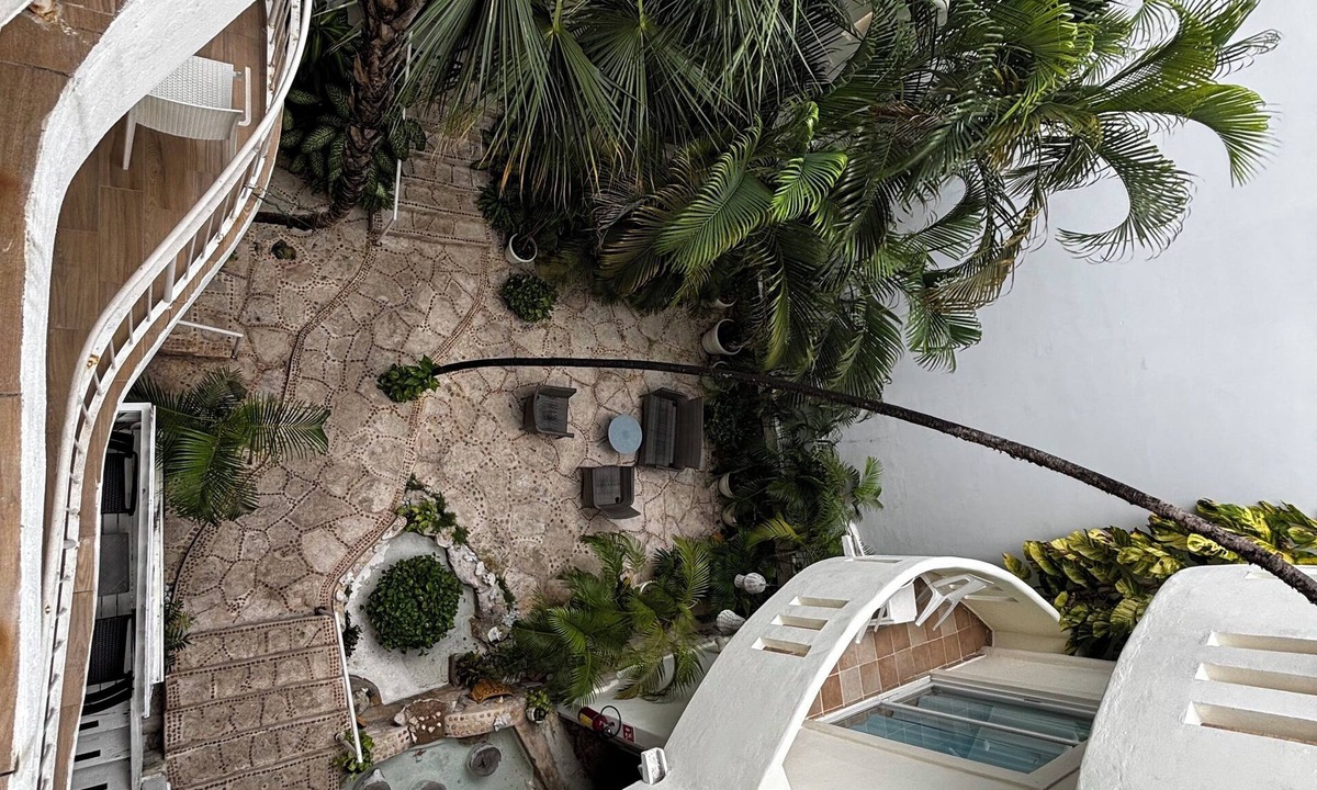 Gonzalo Guerrero Hotel | Coco Rio Hotel