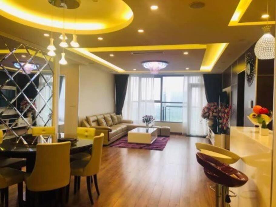 Trung Hoa Nhan Chinh Apartment | Condominium in Hanoi, Vietnam