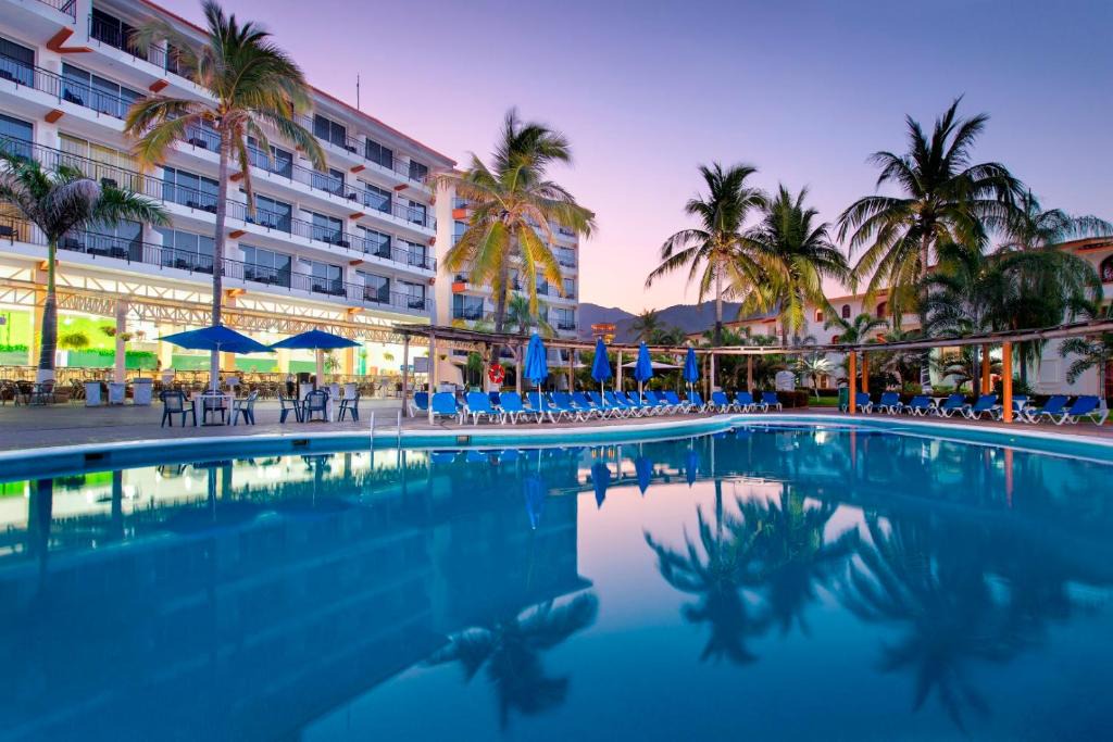 Las Glorias Hotel | Costa Club Punta Arena - Desayuno buffet incluido