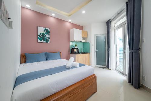 District 5 Apartment | Cozrum Homes - Retro House