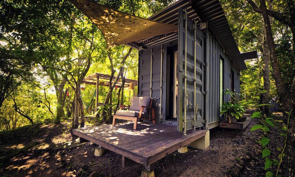 Flores Cabin | Cozy 20ft Shipping Container Cabin in the Jungle close to Flores Island