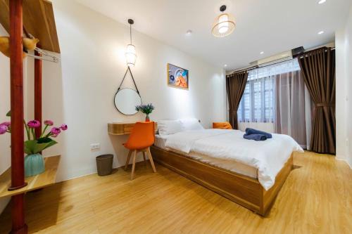 Ba Dinh Apartment | Cozy House HT