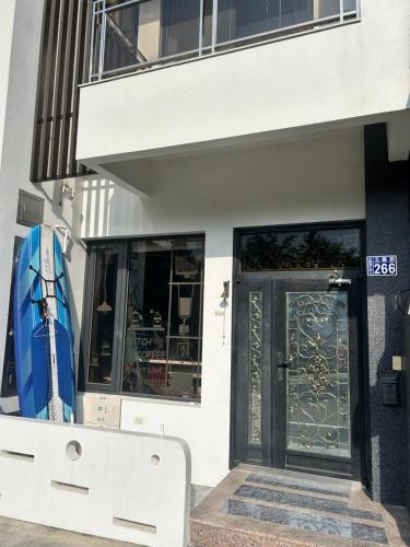 Shuili House | Crescent Bay SUP