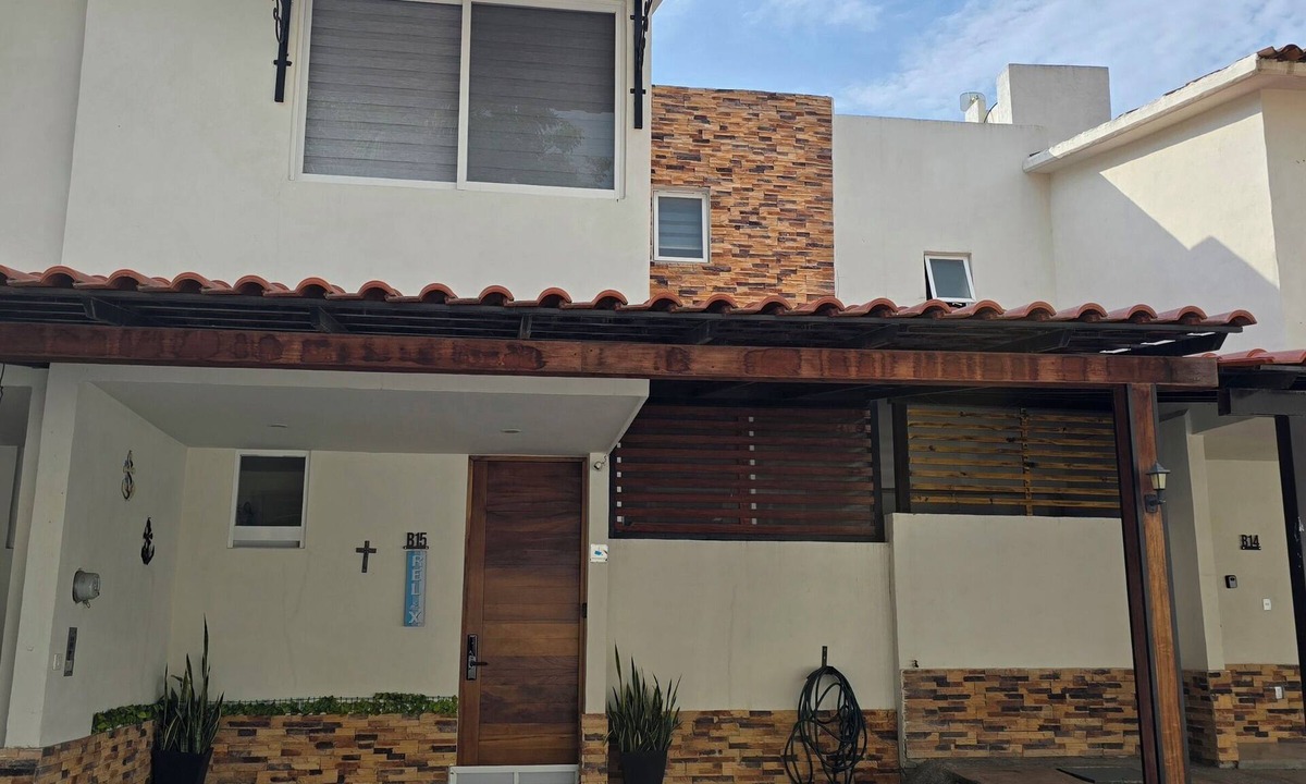 Puerto Vallarta House | Delightful 3-bedroom house with AC in Las Juntas