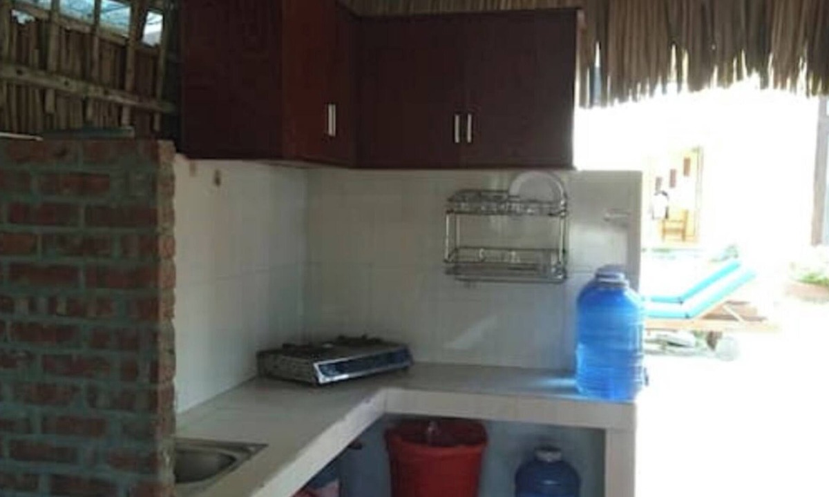 Cam Thanh Apartment | Deluxe Double Room with Balcony, Lake, Pool view