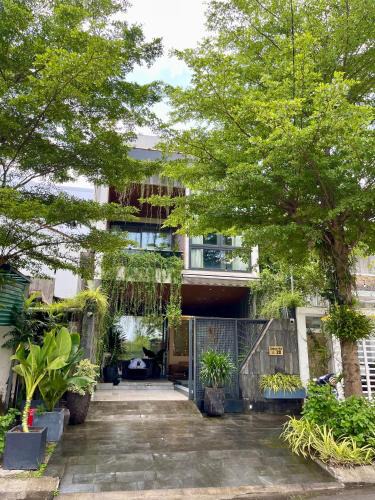 Hue City Centre Villa | DELUXE VILLA 5 phòng ngủ 6 giường lớn
