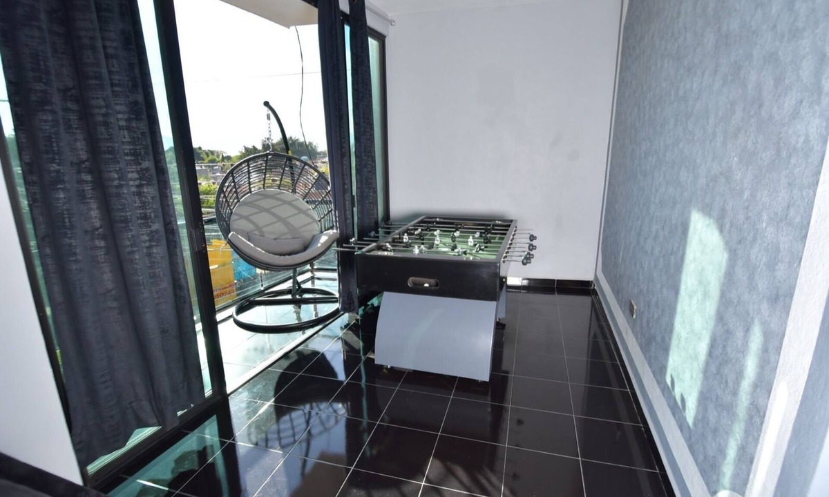 Raquet Club Apartment | Departamento y Terraza Aviña