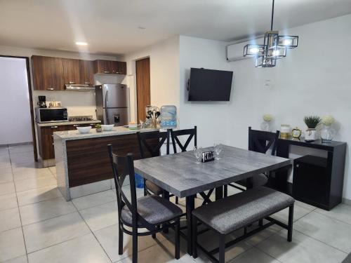 San Juan de Dios Apartment | Departamentos juntos ideal para grupos grandes