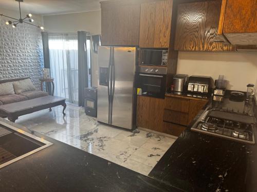 Chihuahua Apartment | Depto para 5 cerca de aeropuerto Cocina amplia AC