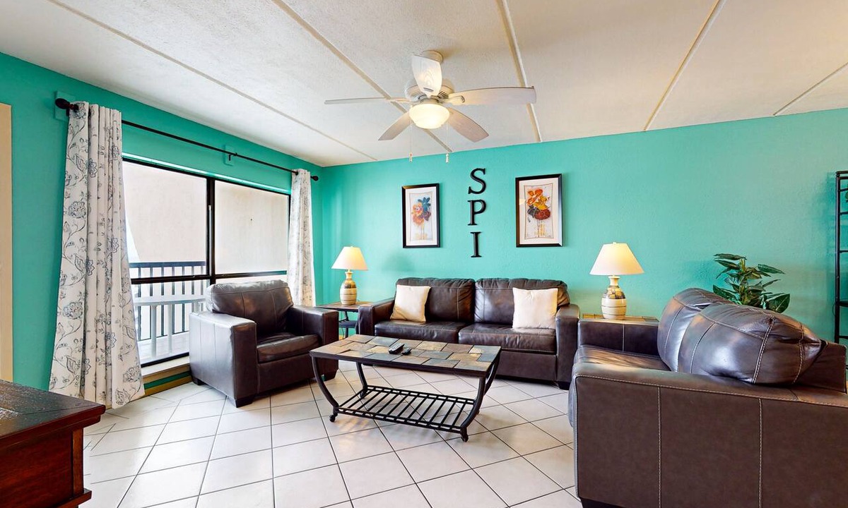 South Padre Island Condo | Dog-Friendly Oceanfront Home Features Shared Pools, Tennis, Hot Tubs, & Views