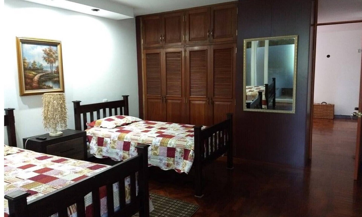 Zona 10 House | Double Bedroom Real View zone 15 Guatemala