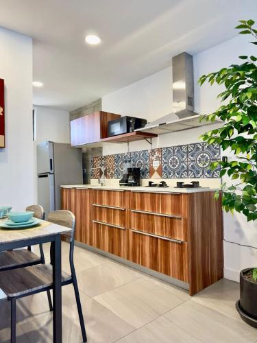 Avenida Revolucion Apartment | Downtown Tijuana 1 BR Ave Revolucion Suite 1st floor