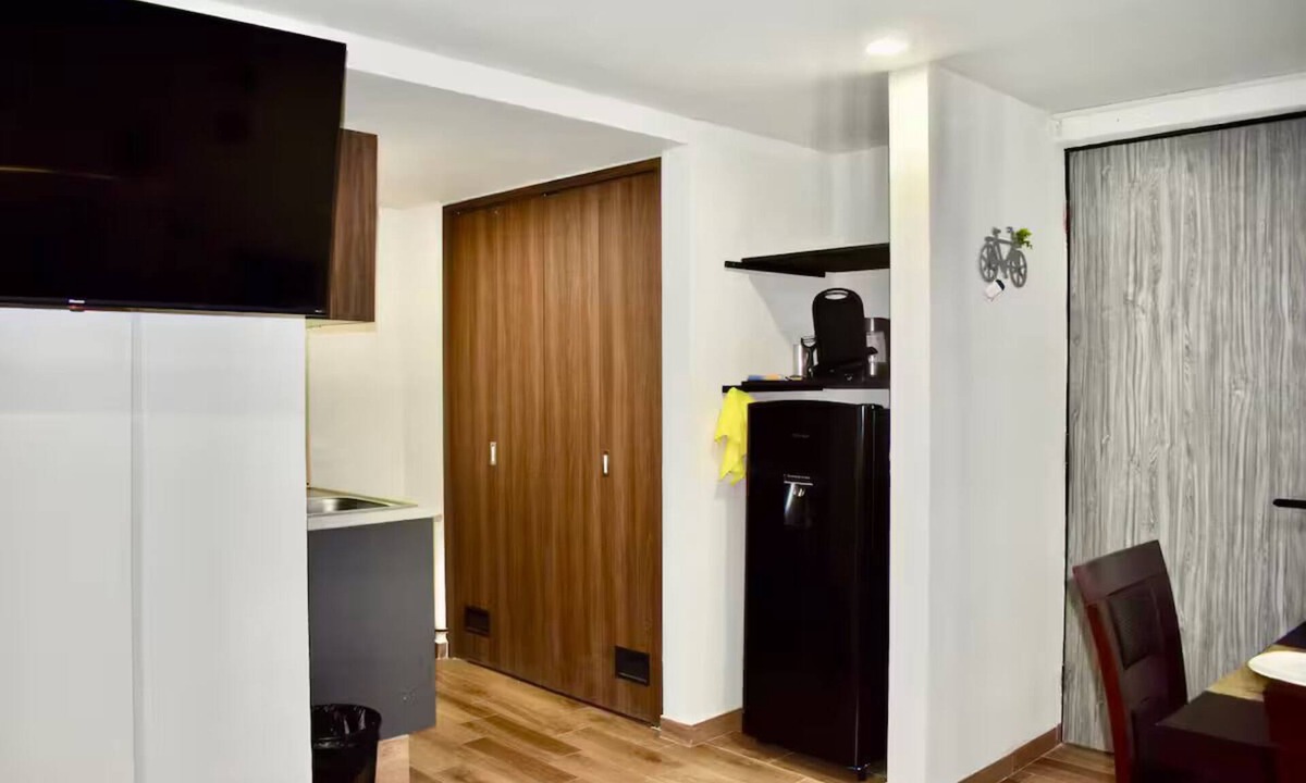 Cuauhtemoc Apartment | Dtwn apartment: in the heart of Centro.