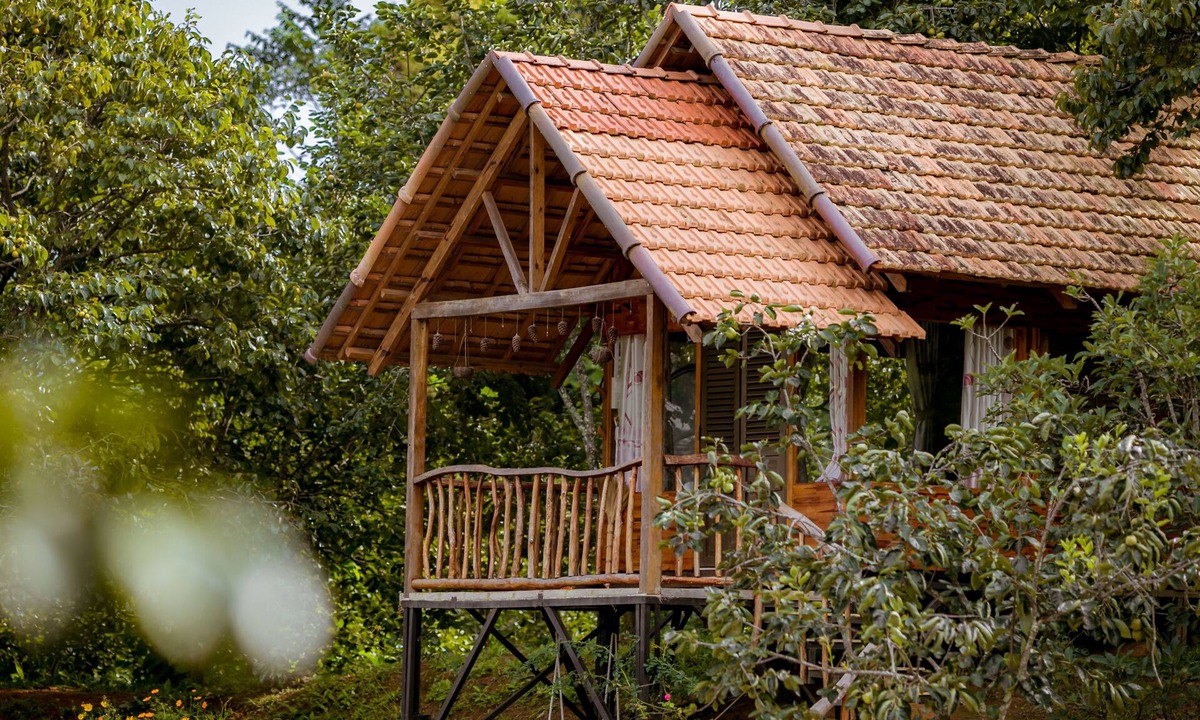Don Duong Cabin | Du An Garden Retreat Forest