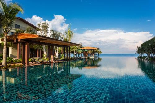 Ba Keo Resort | Dusit Princess Moonrise Beach Resort