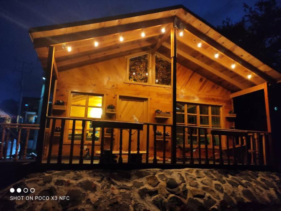 Juanacatlan Ski Chalet | Encantadora cabaña de madera, descanso y confort.