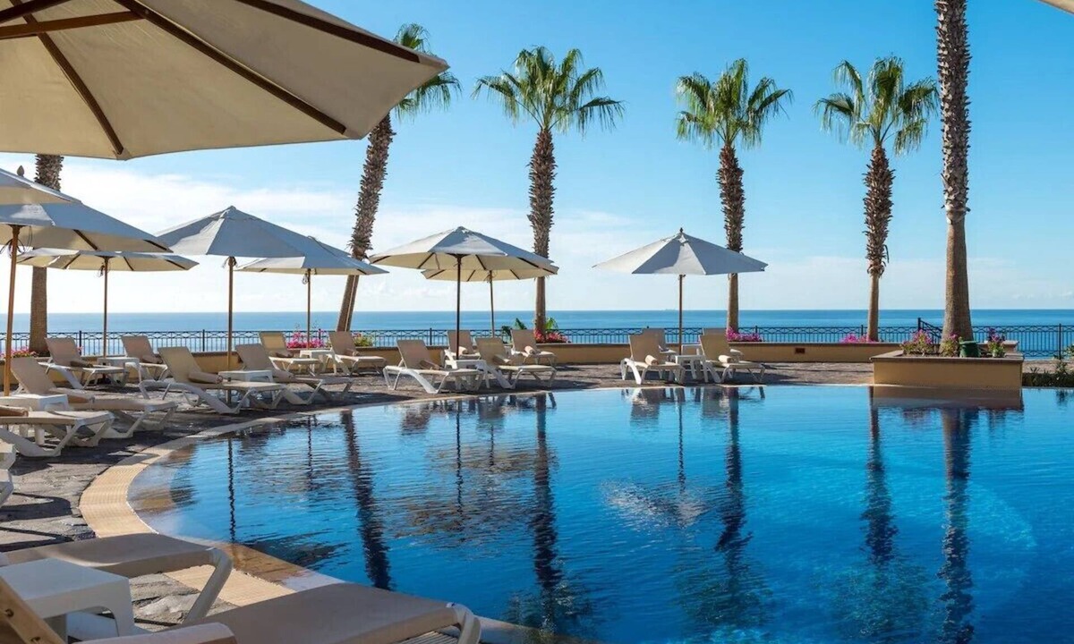 Paraiso Escondido Hotel | Enjoy the Paradise! The Best! We offer 15% discount on the Golf Course!