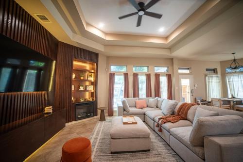 Mission Villa | Entire Home with Pool n Otd kitchen