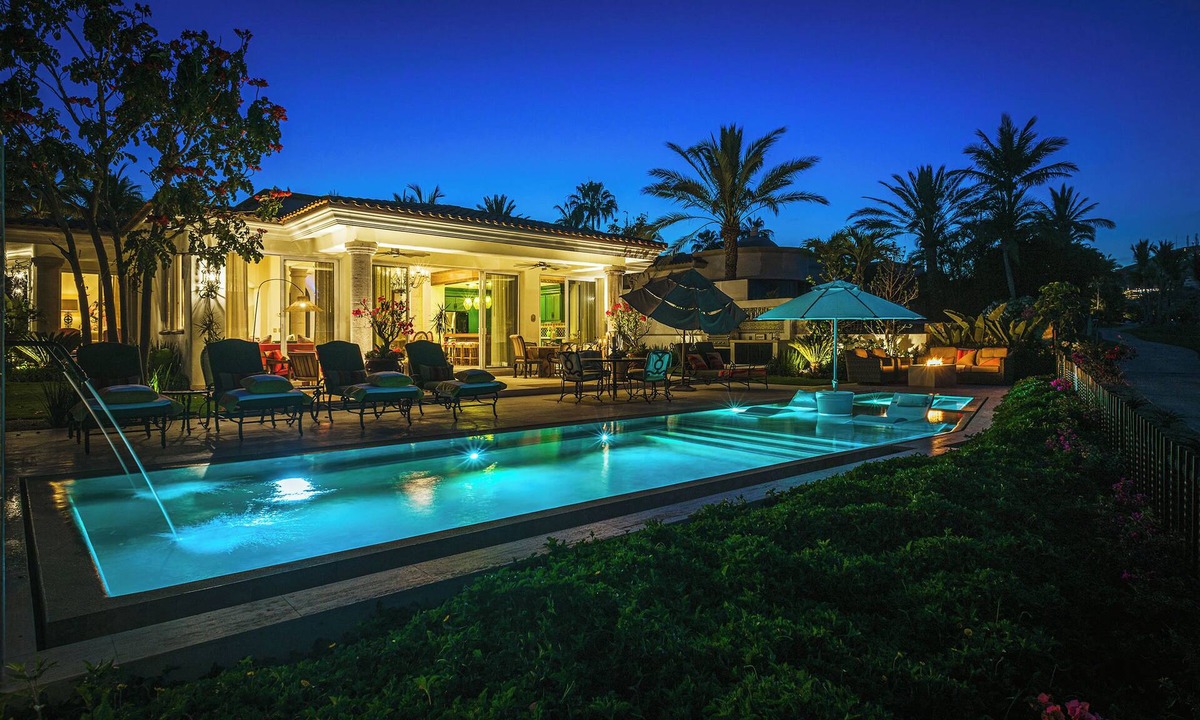 Palmilla House | Enviable location: Palmilla golf course, ocean view, beach, restaurants and more