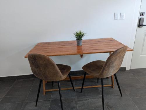 Leon Apartment | EstudioSuite Martinica Wifi Poliforum