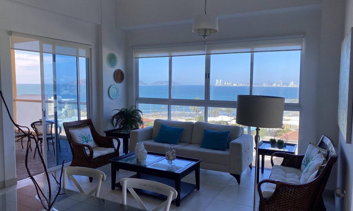 Balcones de Loma Linda Apartment | Excellent condo nice view near the beach