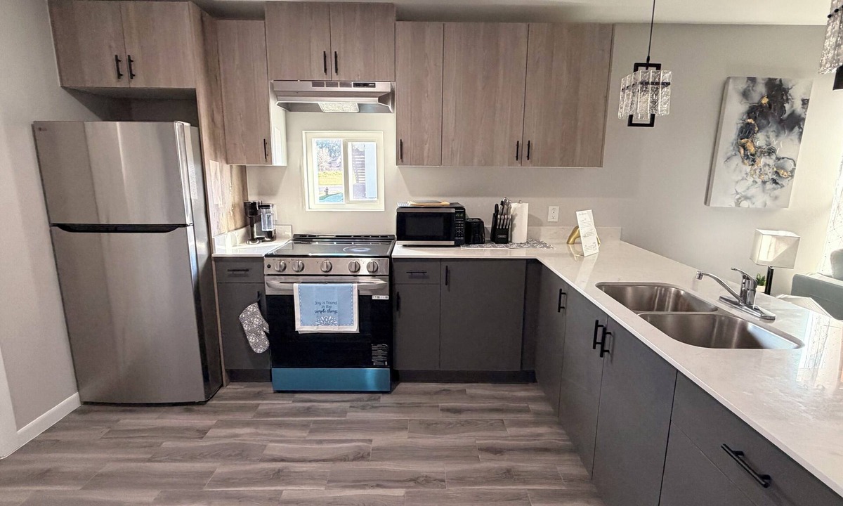 Weslaco Apartment | Executive Comfort Suite