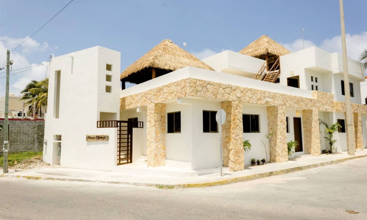 Isla Mujeres Apartment | FAB 1 bedroom sleeps 3 by Mango Cafe