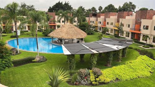 Yautepec House | Family Home with Pool, sun, pool and relaxation