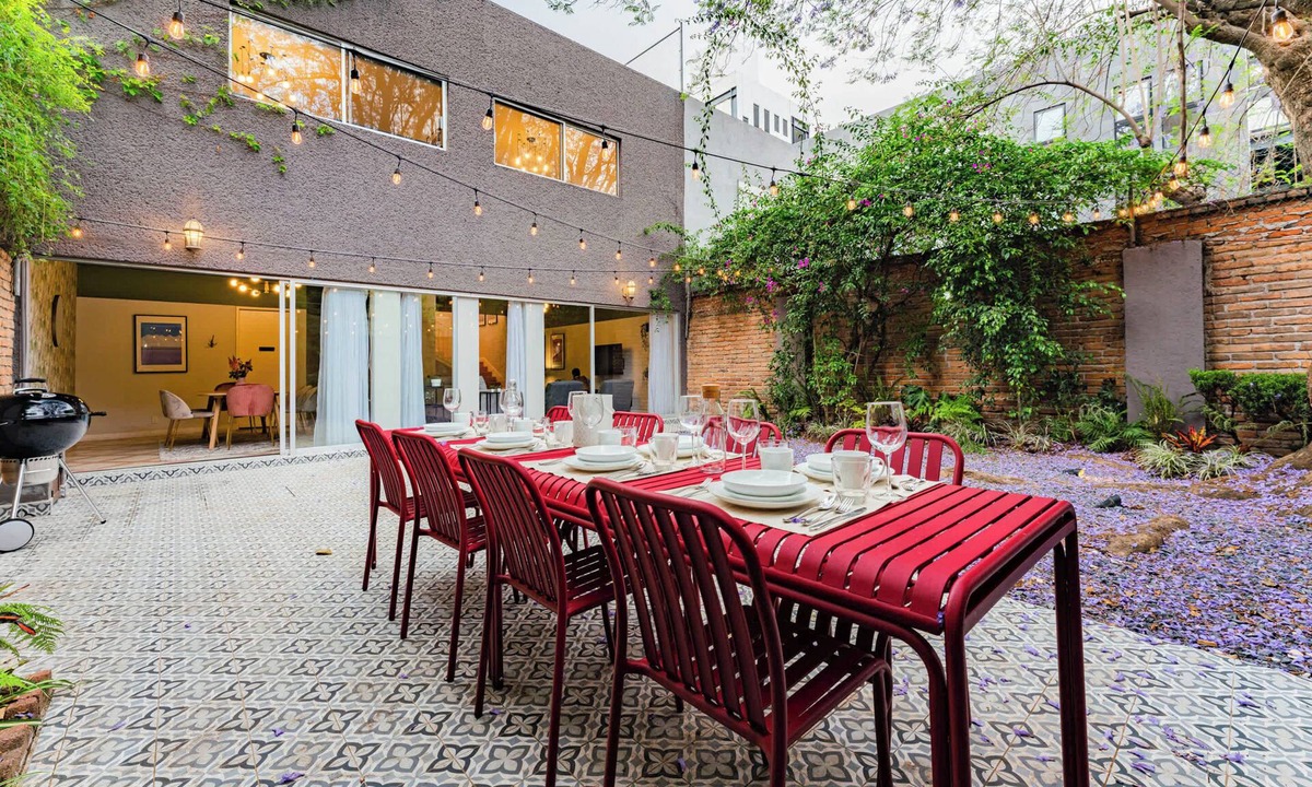 Anahuac House | Family Home with Private Patio & City Views