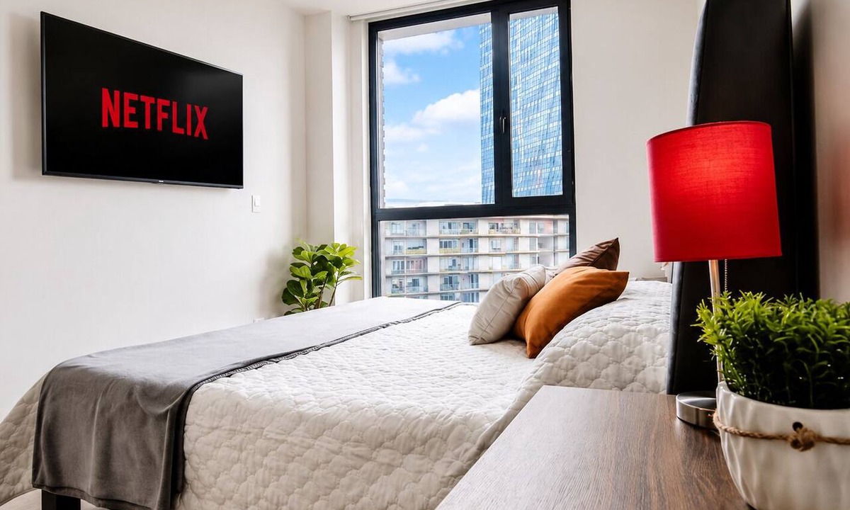 Anahuac Apartment | FIFA World Cup Stylish High-Rise Escape: Pool, Hot Tub & Cinema, King-Size Bed and High-Speed WiFi.