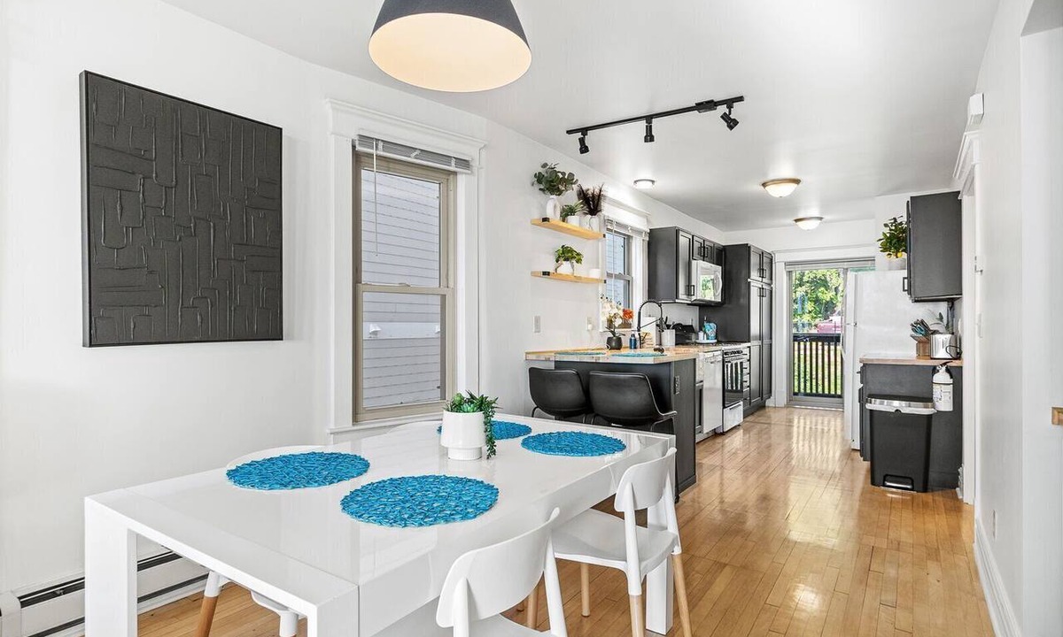 Central Hillside Condo | Fika Condo: Your Downtown Duluth Retreat