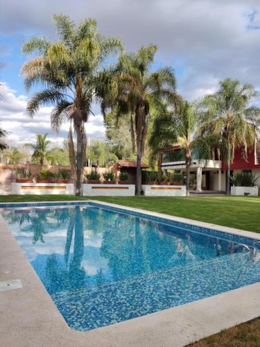 Atlixco House | Finca el Nogal - Casa Entera Familiar Moderna con Amplio Jardín Atlixco puebla