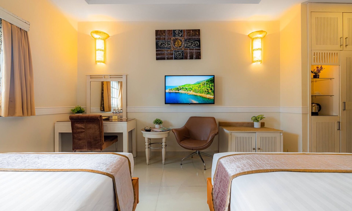 District 5 Hotel | Fortune 1127 Central Hotel