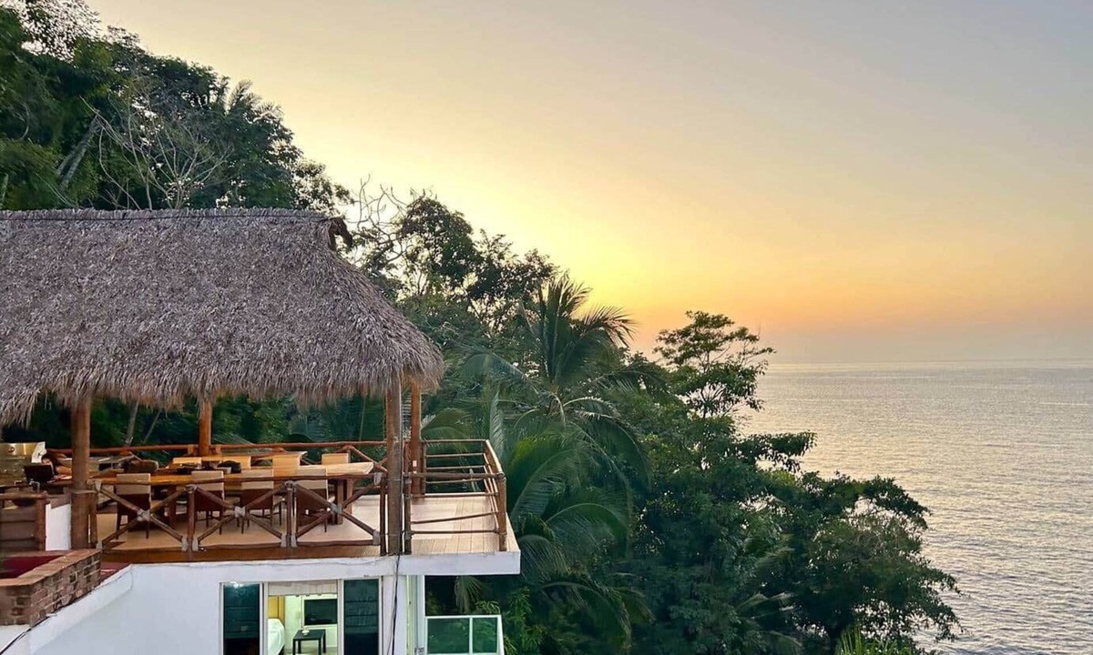Boca de Tomatlan House | Frente al mar 9BR Hasta 40 pax