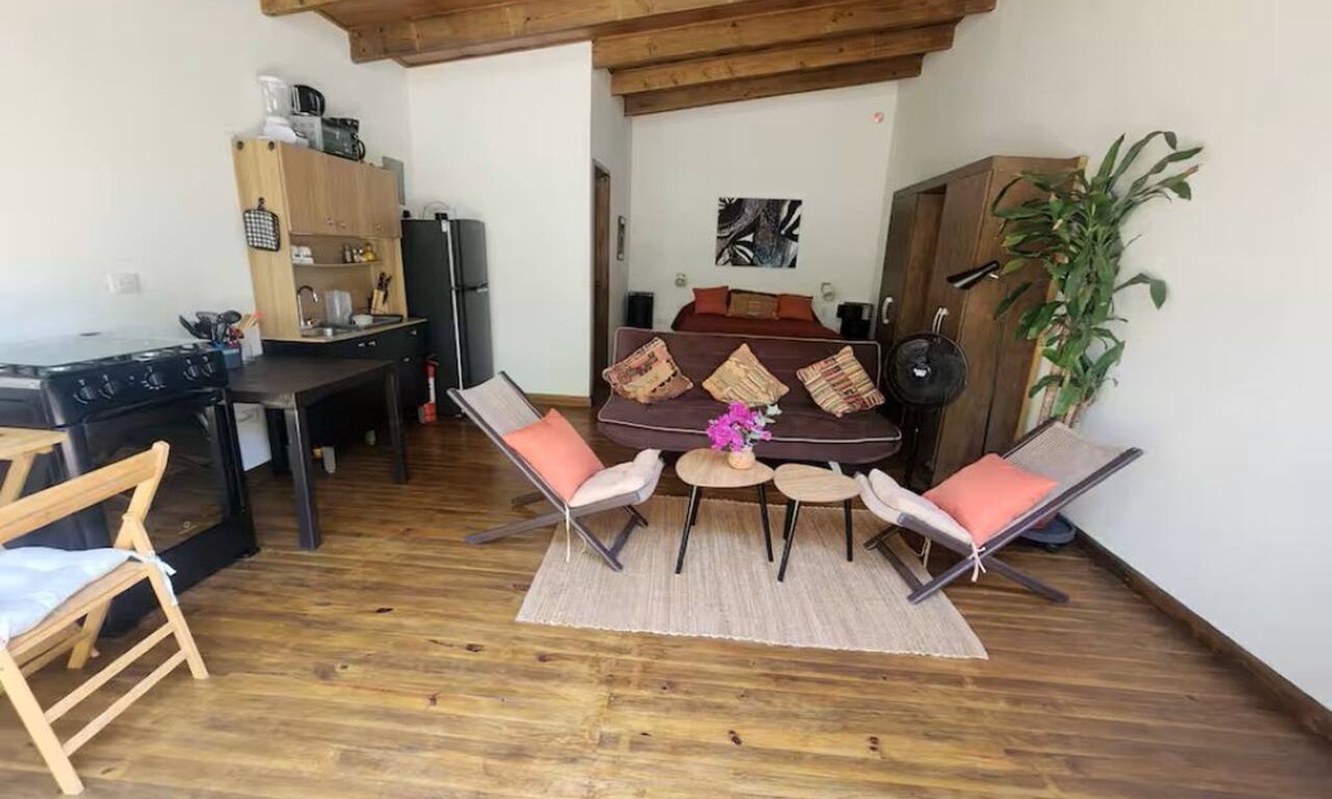 San Marcos La Laguna House | Frutales n.º 1: Cabaña con acceso al lago y ubicación céntrica