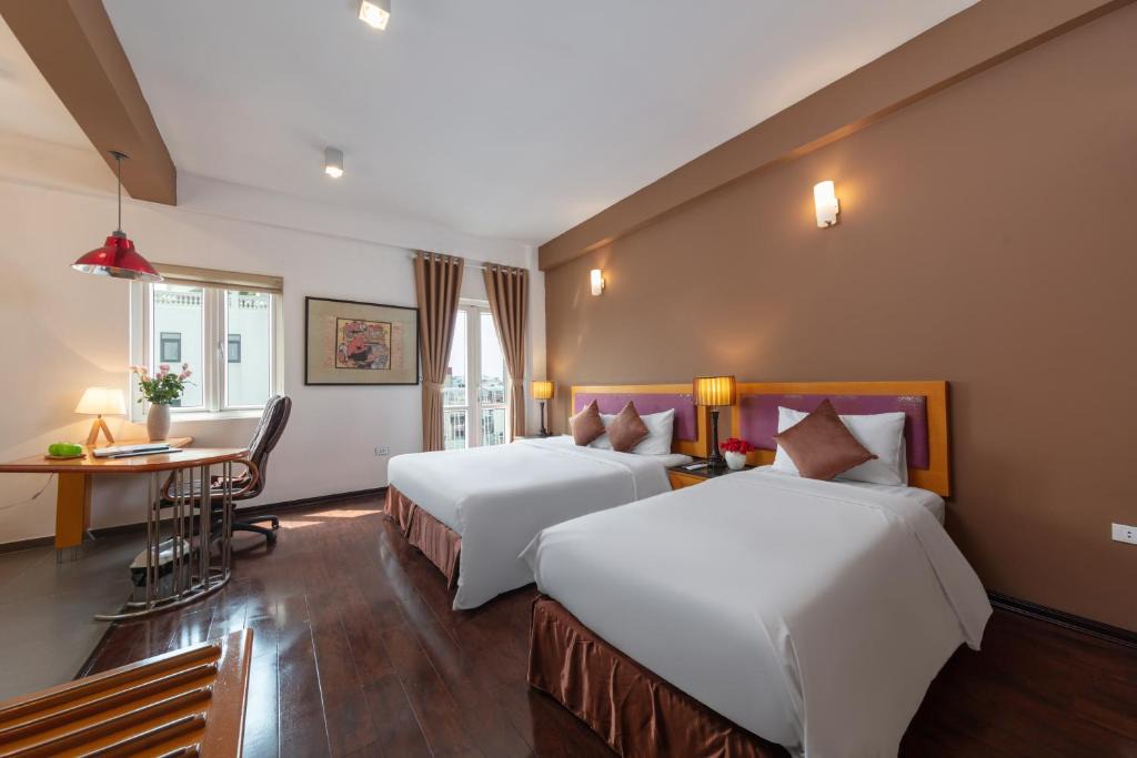 Hang Trong Hotel | Golden Sunshine Villa Hotel and Travel