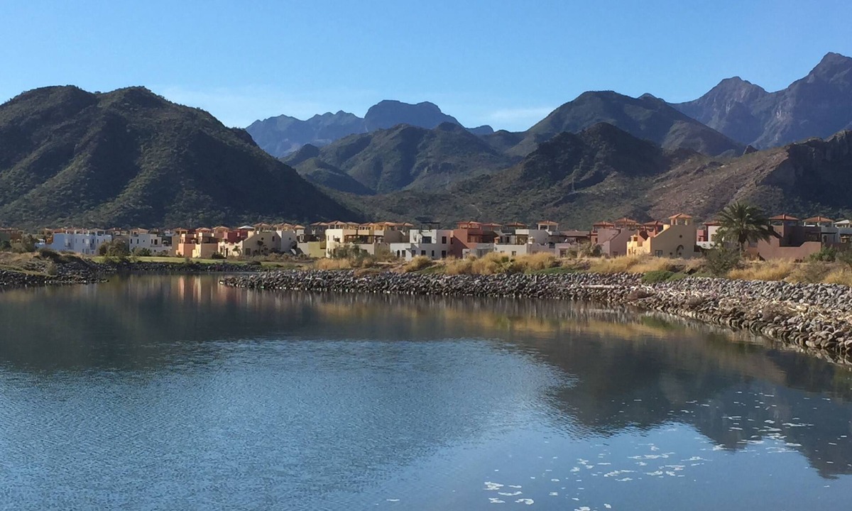 Nopolo House | Golf Course And Mountain Views From This Unique Casa Encantada