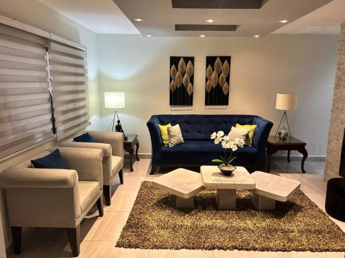 Torreon House | GRAN ALOJAMIENTO! 5 cuartos, 6 baños