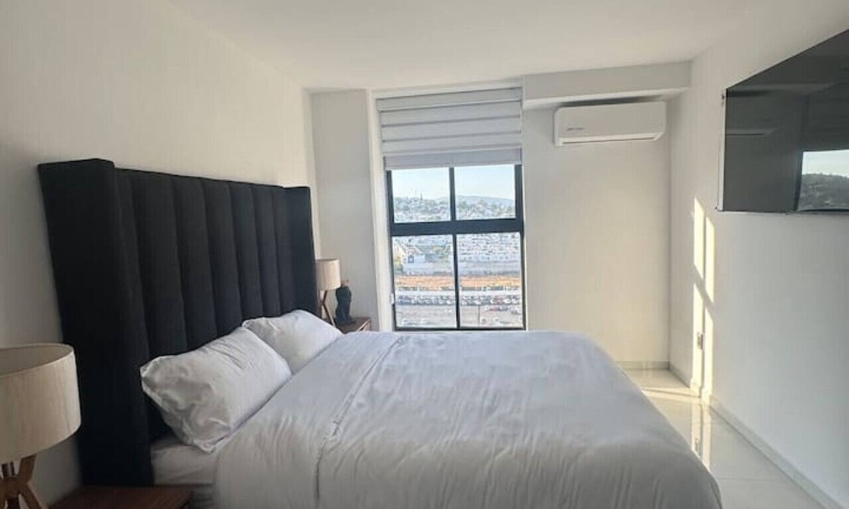 Guadalajara Apartment | Great Apartment Torre Colon 1308A